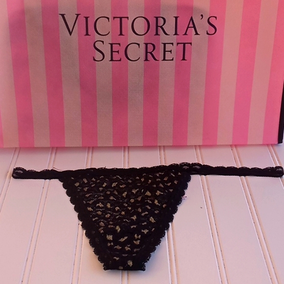 Victoria's Secret Black & Gold V String Panties. Bundle 3/$2… - Picture 5 of 9